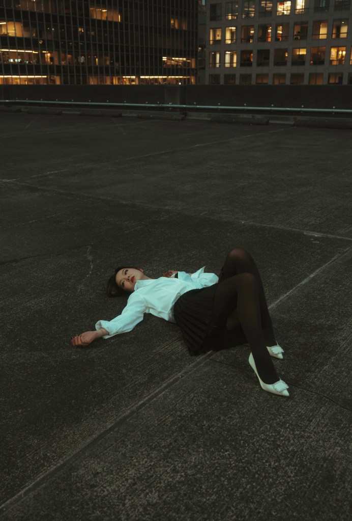 This image has an empty alt attribute; its file name is isabella_madiii_24.jpg